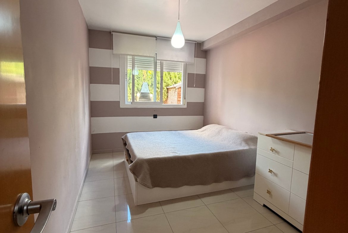 Ground Floor Apartment with Private Terrace in Ibiza