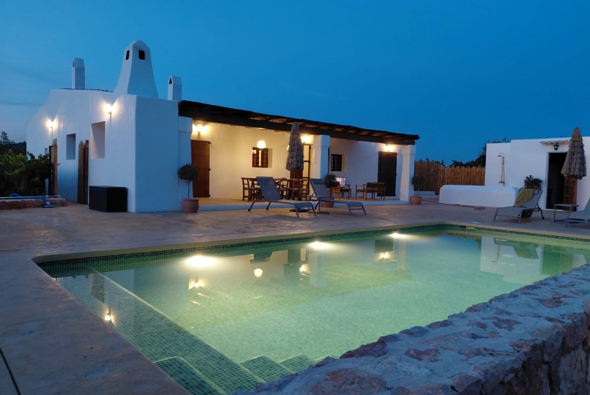 3-Bedroom Family Home Near Santa Gertrudis – 9 to 10 Month Rental