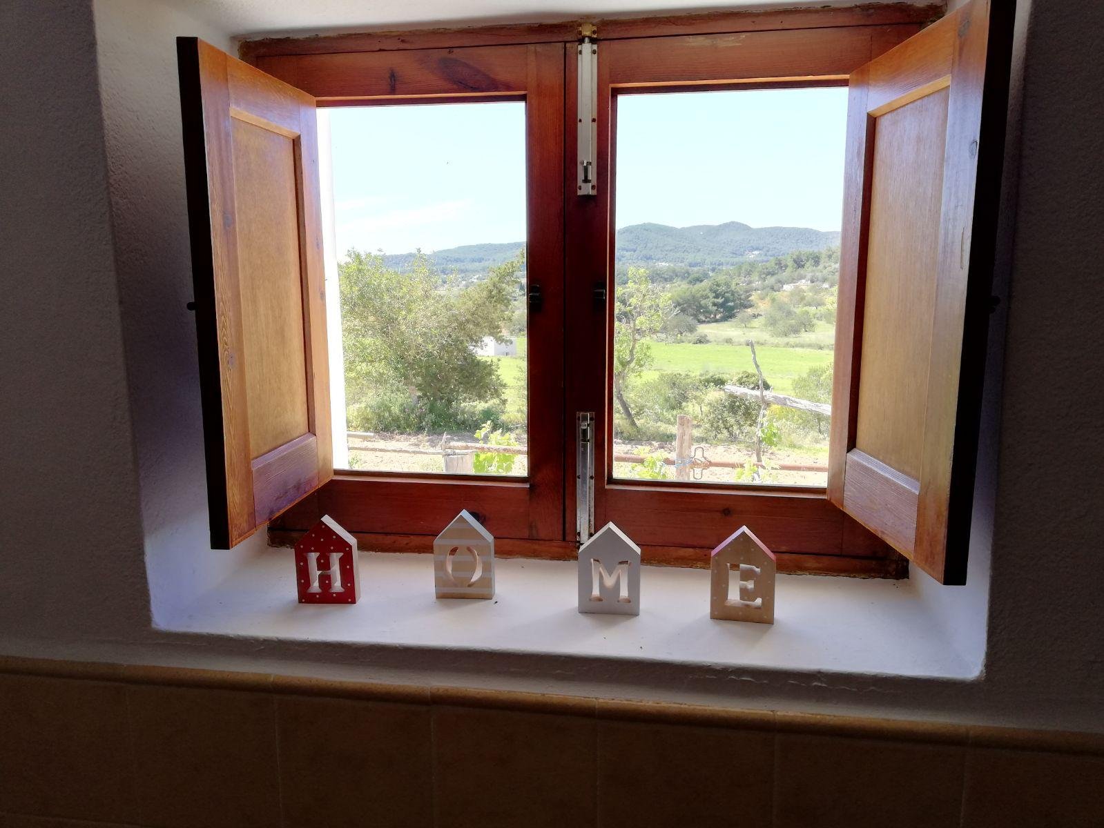 PHOTO-2026-10-05-11-43-09 4 3-Bedroom Family Home Near Santa Gertrudis – 9 to 10 Month Rental