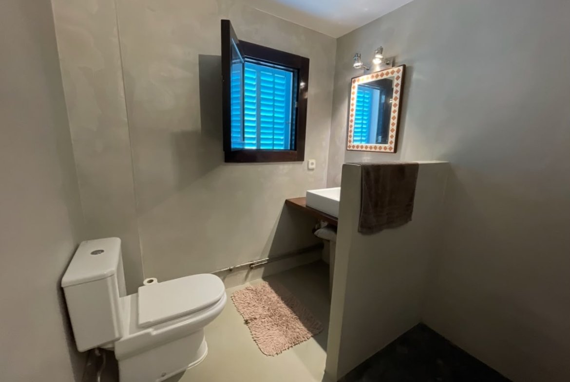 Ground Floor Apartment with Garden for Long-Term Rental in Santa Eulalia