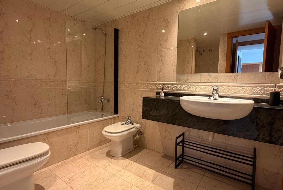 3-Bedroom Apartment with Sea Views in Playa den Bossa