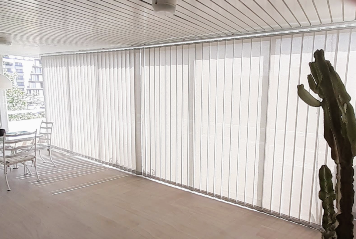 Bright 2-Bedroom Apartment for Sale in Marina Botafoch
