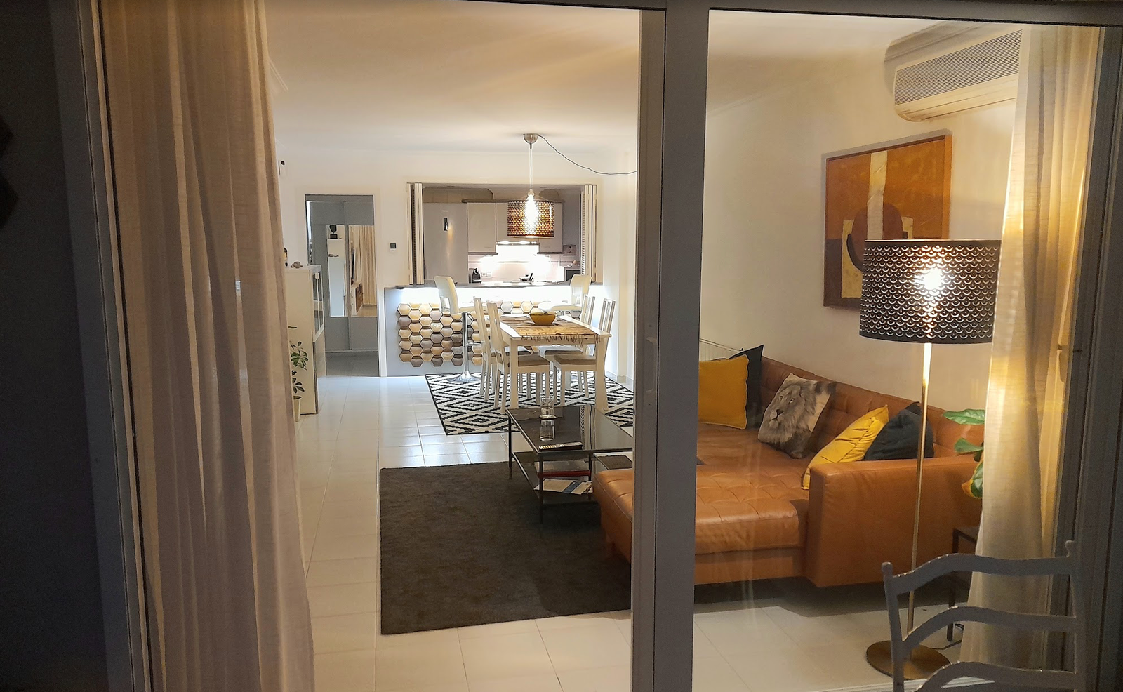 Bright 2-Bedroom Apartment for Sale in Marina Botafoch
