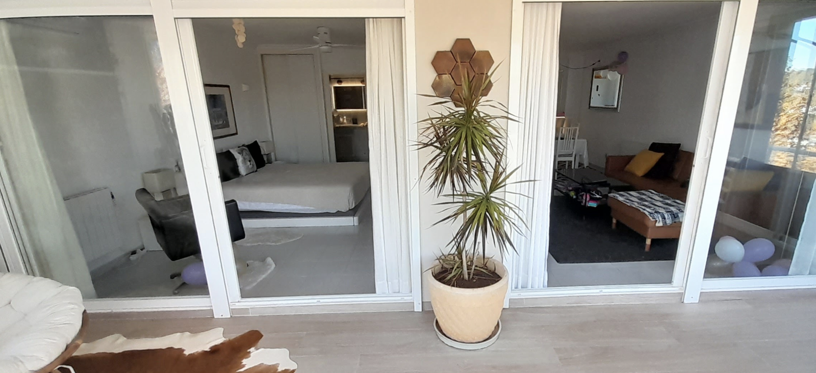 Bright 2-Bedroom Apartment for Sale in Marina Botafoch